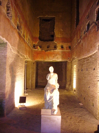 L'interno della Domus Aurea