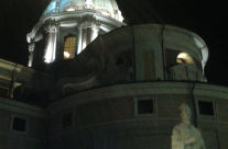 Cupola della Chiesa San Carlo al Corso vista da Piazza Augusto